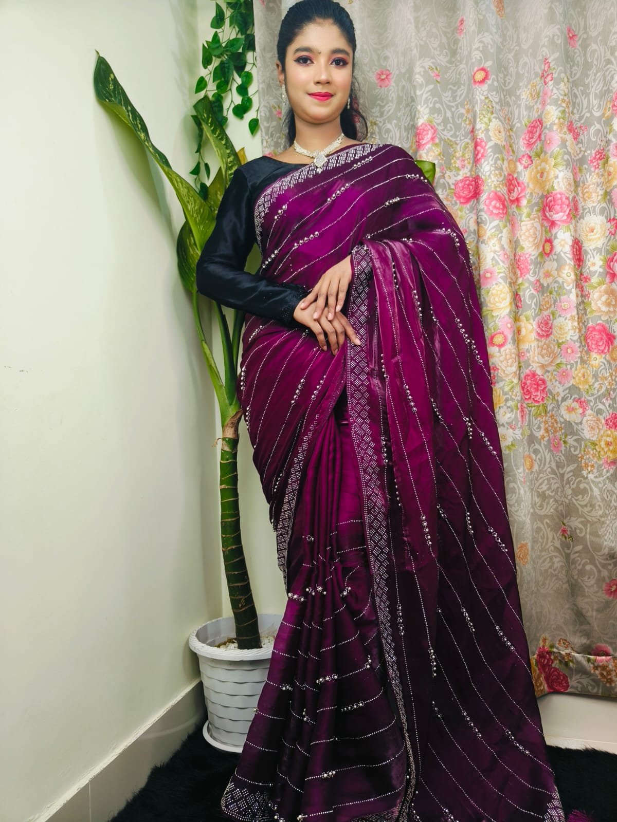 Premium & Luxury magenta zimmi chu Party wear saree - Image 3