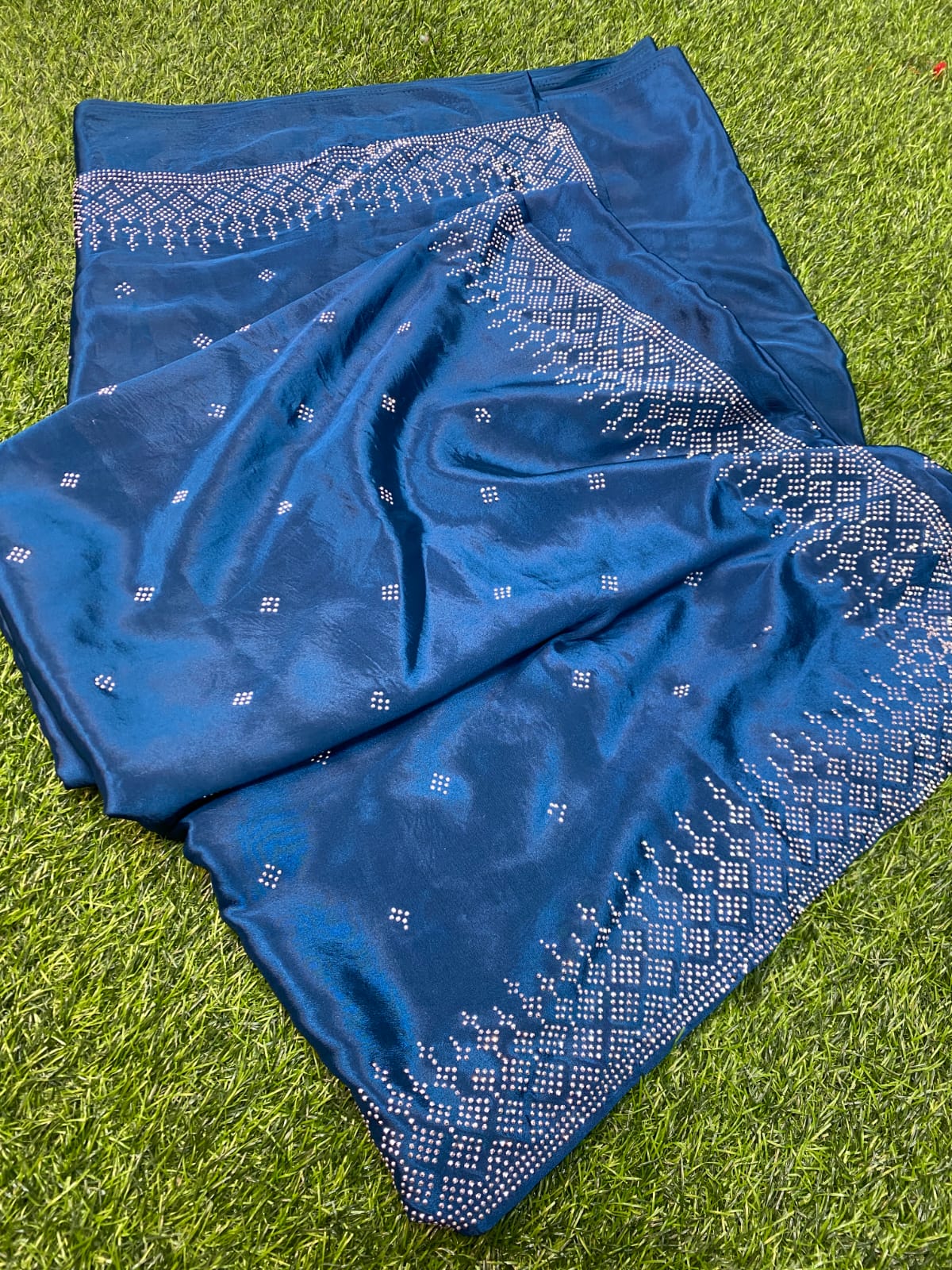 Premium Quality Viral Purnima Saree With Blouse Piece | Party Wear saree - Image 2