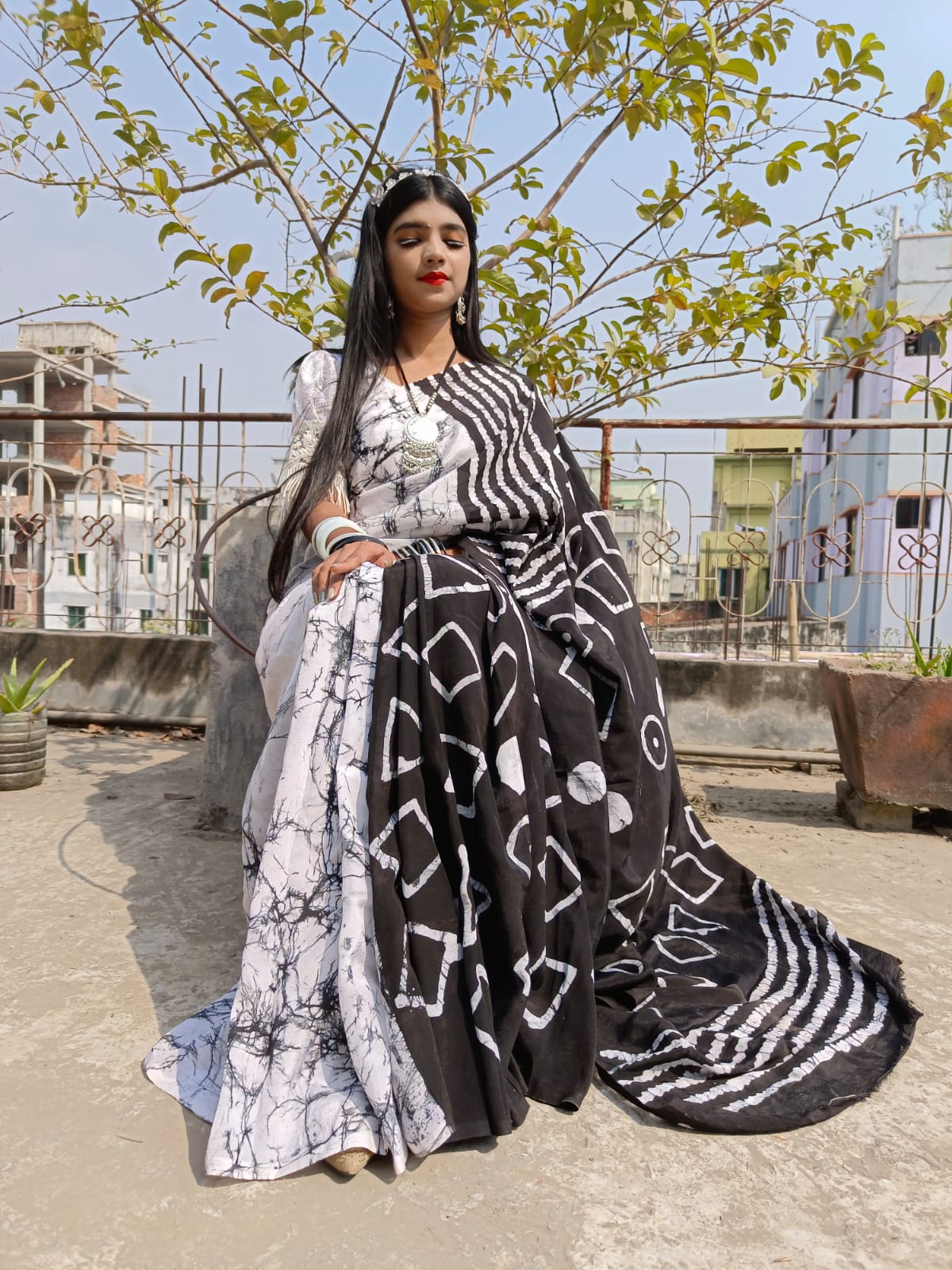 Elegant Pure Silk handcrafted Saree with Natural Dye Finish (swaag-heritage) - Image 4