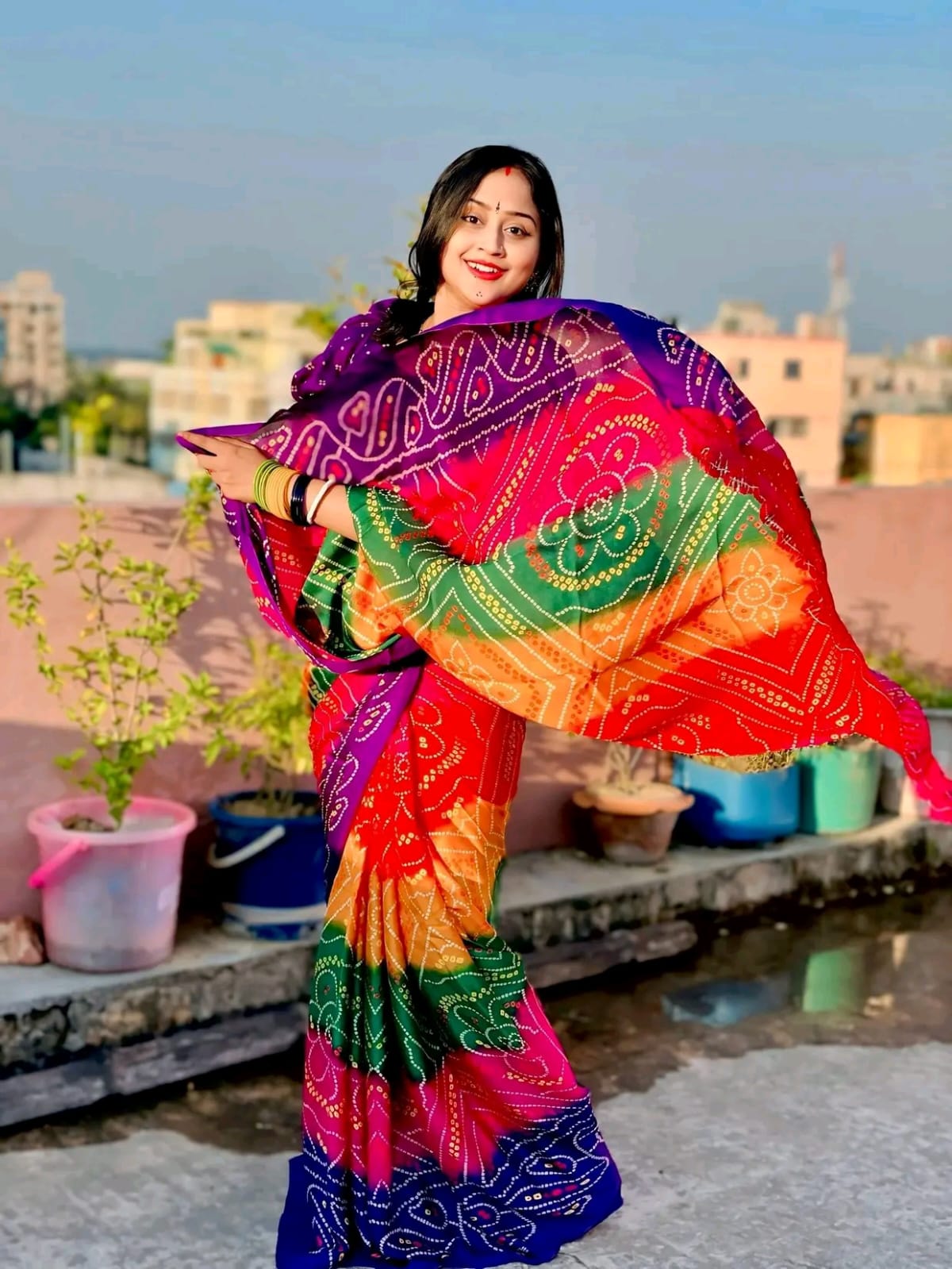 Traditional Gujarati Chunri Bandhani Saree – Vibrant Multicolor Tie-Dye Design