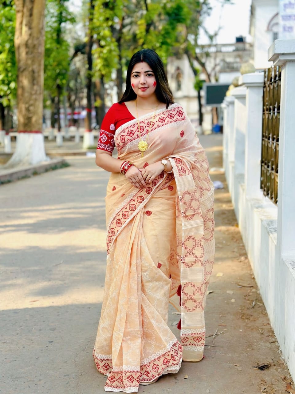 Premium Cotton Boutique Saree – Comfortable Daily & Festive Wear - Image 4