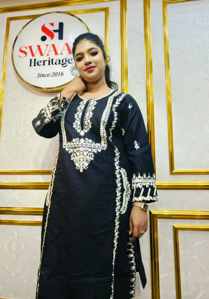 Black Embroidered Straight Kurti (Premium Ethnic Wear) - Image 2