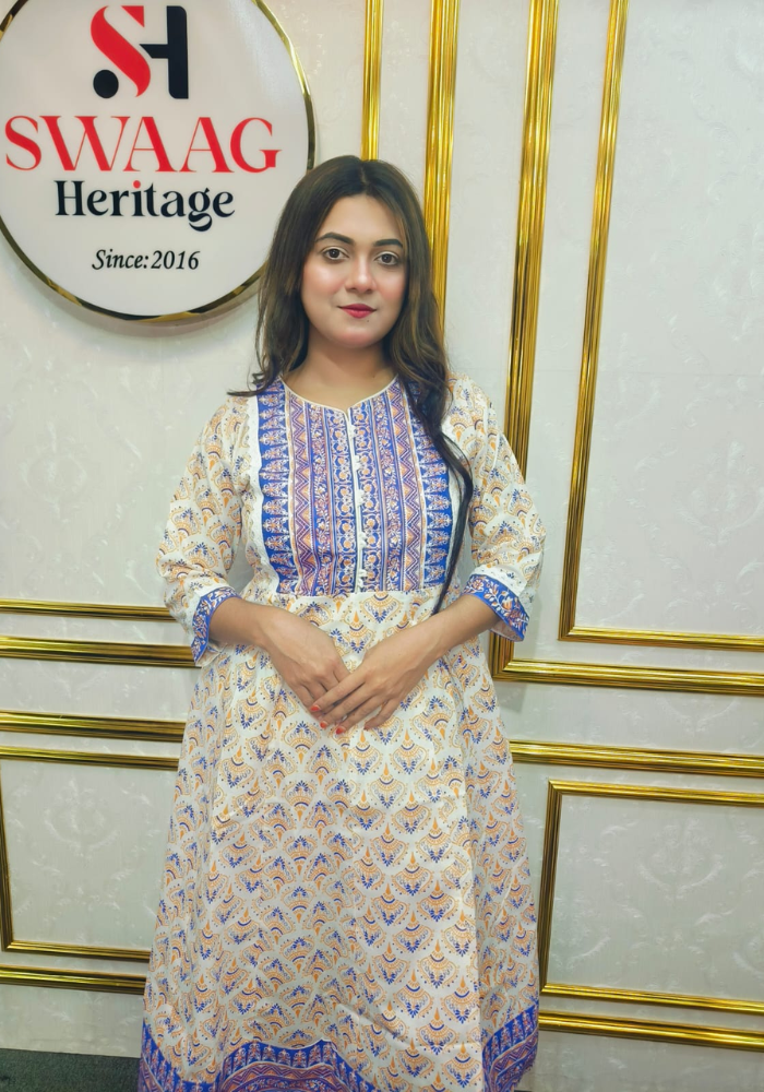 2-Piece Long Anarkali Dress with contrast border and lace work - Image 5