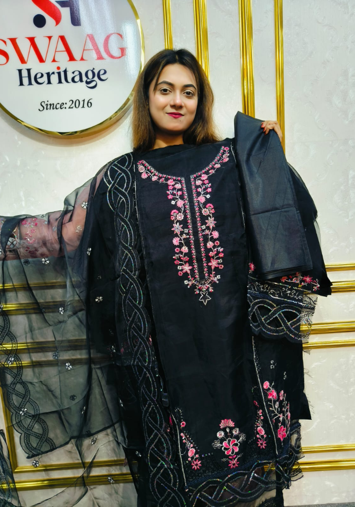 Premium Zari Embroidered organza 3 Piece Unstitched Dress - Image 4