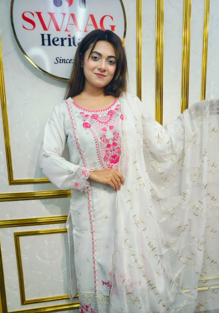 premium-chiffon Georgette Embroidered 3-Piece Set - Image 4